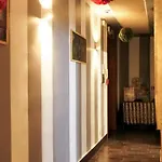 Romadelante Konukevi 2*